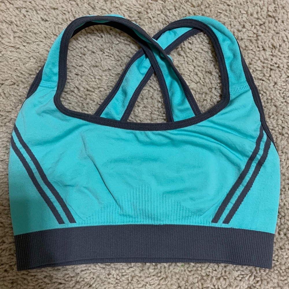 Women’s Sports Bra